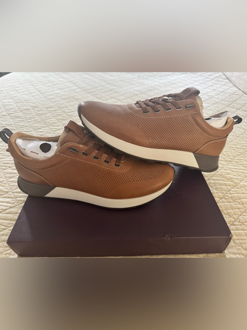 Johnson & Murphy Kinnon Perfed Jogger, Leather, 10.5 M Sneaker Oxford, NWT - Picture 2 of 10